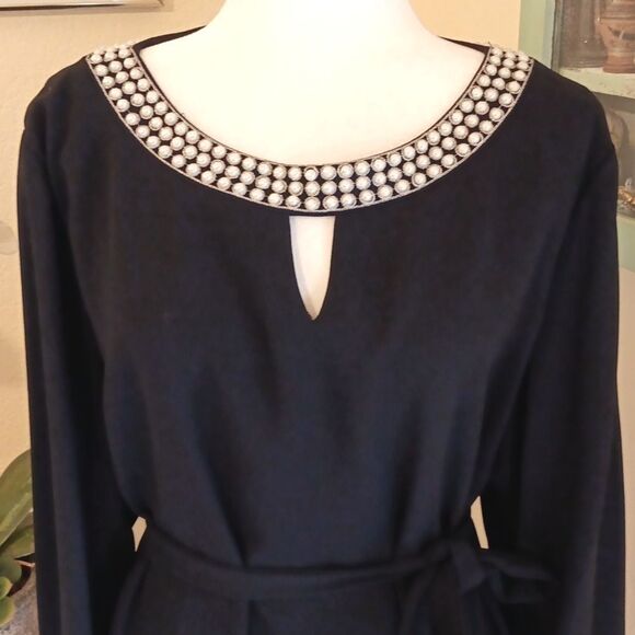 NWT Tahari Elegant Black Morgan Embellished Dress. Pearly. Classic. - Picture 3 of 14